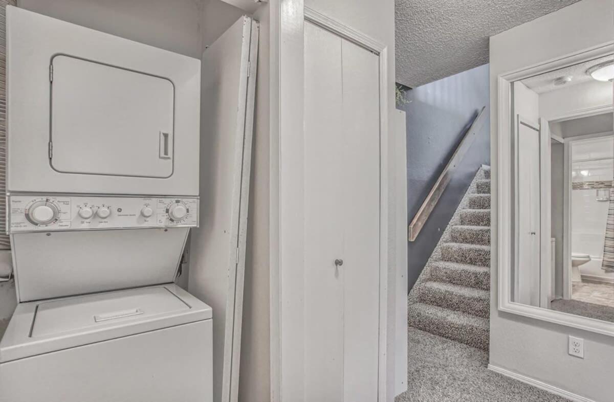 Delightful Amazing Location Extended * Colorado Springs